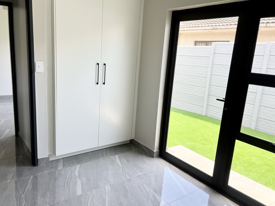 3 Bedroom Property for Sale in Bothasig Western Cape